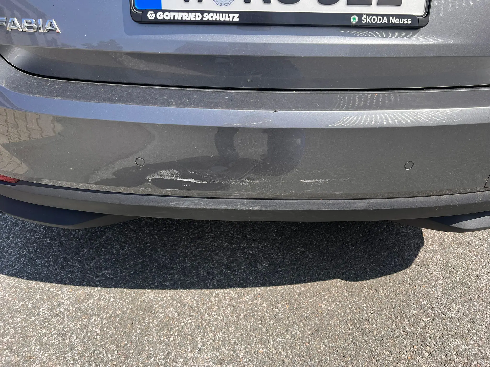 Demirel Kfz Gutachter Wuppertal Stoßstange Kratzer